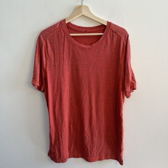 Mens Lululemon Heather Red Crewneck Short Sleeve Tee T-Shirt Size Large‎ - Picture 1 of 2